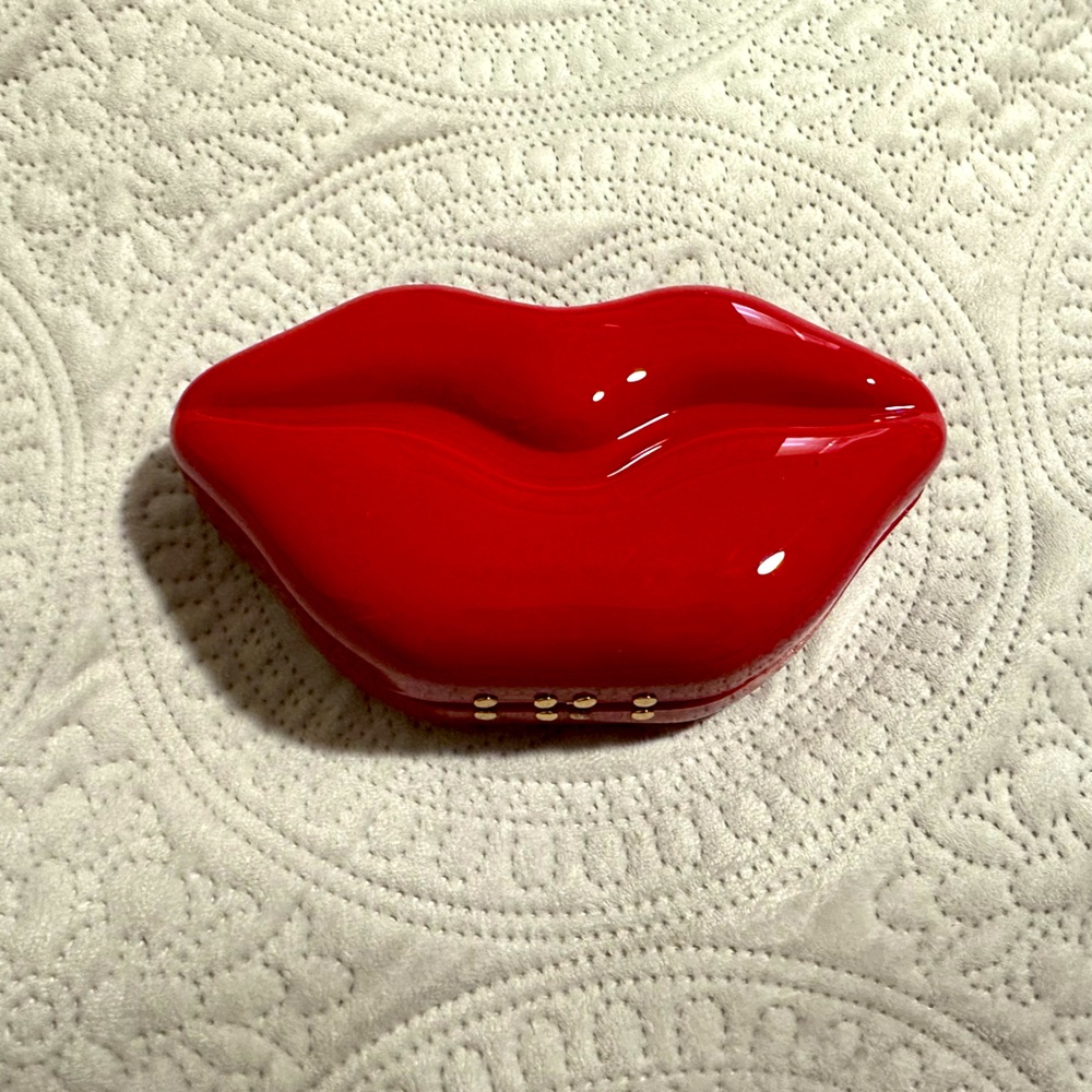 Lip Shape Red Chain Crossbody/Shoulder Bag